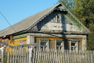 Дом с двухскатной крышей